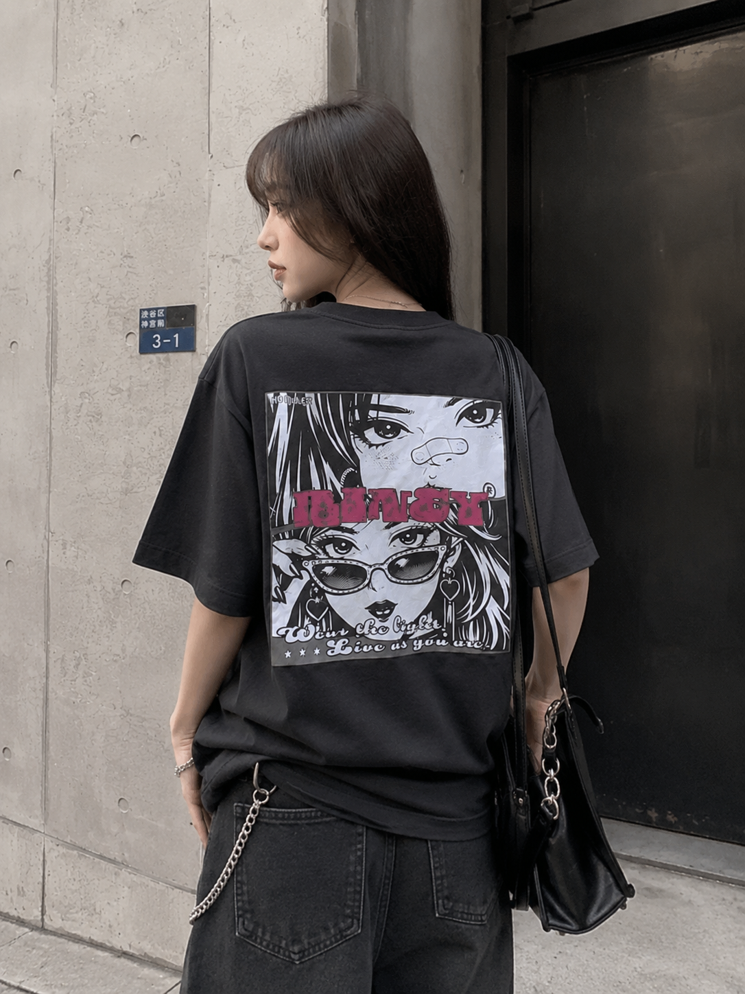 BIG LOGO TEE BLACK